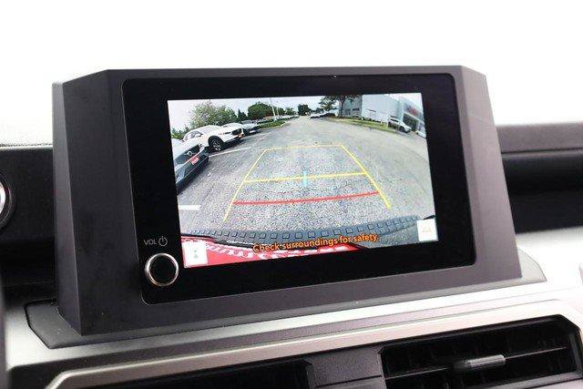 Used 2025 Toyota 4Runner SR5 AWD/4WD image 12