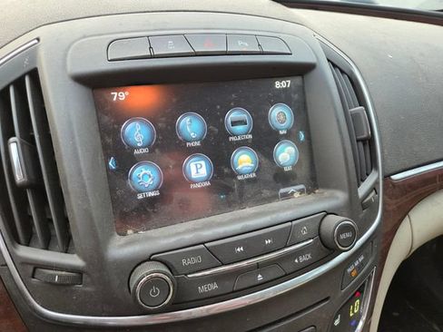 Used 2017 Buick Regal Premium FWD image 14