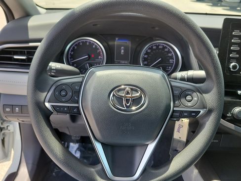 Used 2021 Toyota Camry LE FWD image 25