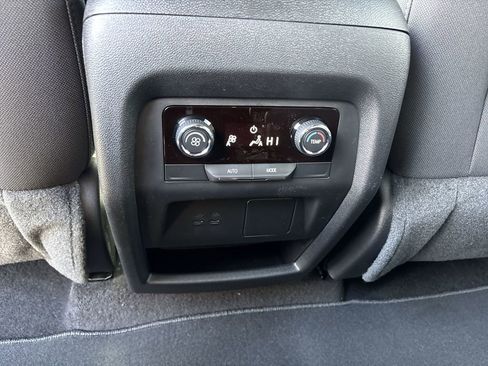 New 2026 Chevrolet Traverse LT image 22