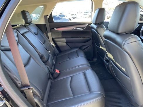 Used 2018 Cadillac XT5 Luxury w/ Driver Awareness Package image 29