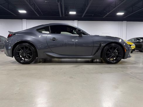 Used 2023 Toyota GR86 Premium image 17