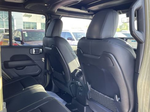 New 2025 Jeep Wrangler Unlimited Rubicon 392 image 21