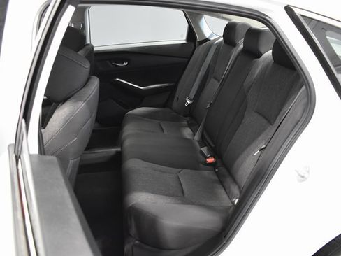 Used 2024 Honda Accord EX image 27