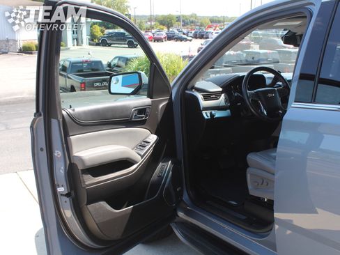 Used 2016 Chevrolet Tahoe LT image 10
