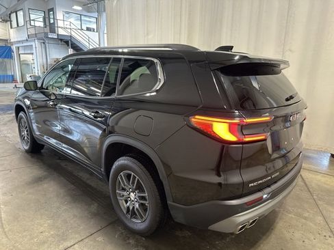 Used 2025 GMC Acadia Elevation image 6