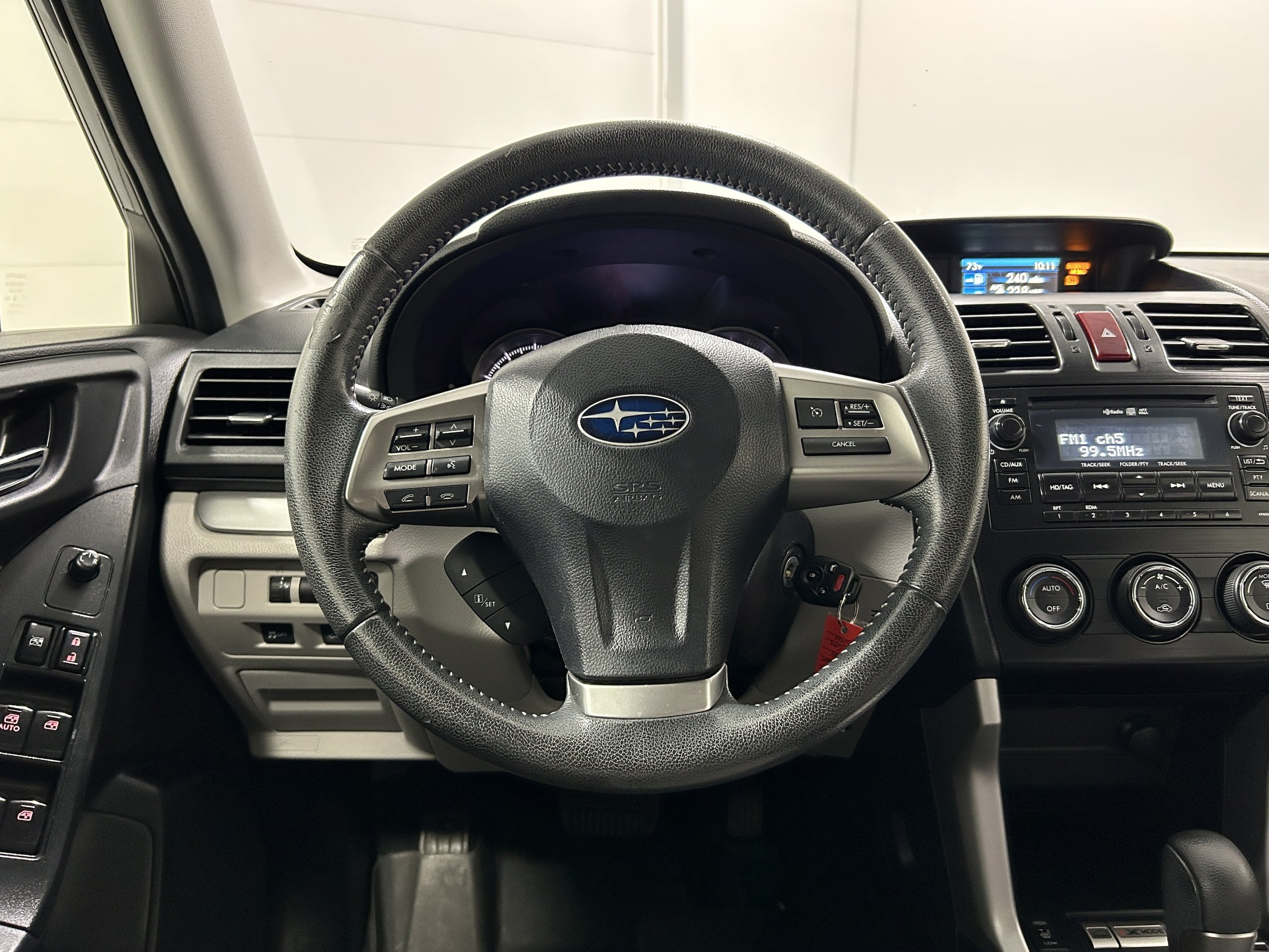 Used 2015 Subaru Forester 2.5i Limited AWD/4WD image 10