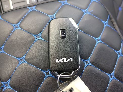 Used 2022 Kia Sorento S image 28