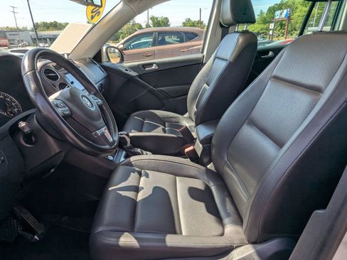 Used 2016 Volkswagen Tiguan SE AWD/4WD image 17