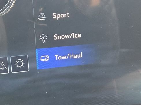 New 2026 Chevrolet Traverse LT w/ Driver Confidence Package image 33