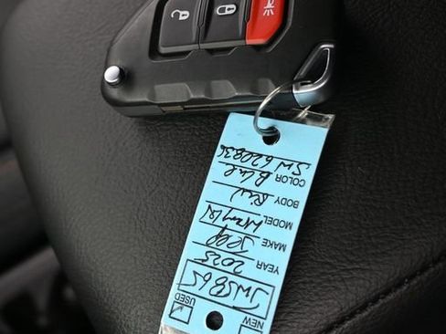 Used 2025 Jeep Wrangler Unlimited Sport AWD/4WD image 26