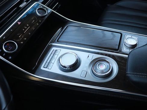 Used 2024 Genesis GV80 3.5T image 18