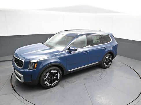 New 2025 Kia Telluride EX image 36