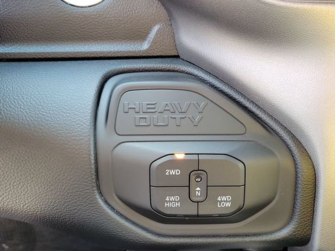 New 2026 RAM 2500 Big Horn AWD/4WD image 8