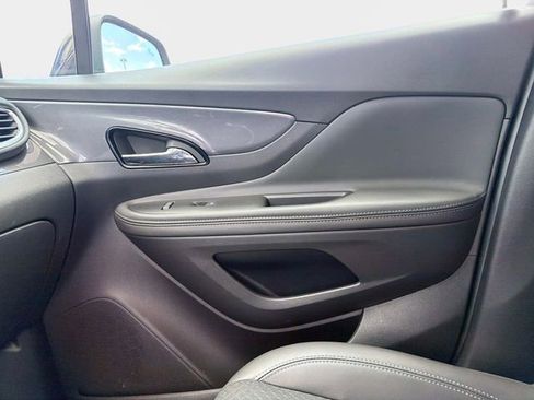 Used 2022 Buick Encore Preferred w/ Safety Package AWD/4WD image 22