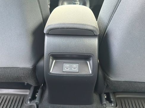 Used 2025 Toyota Corolla LE FWD image 22