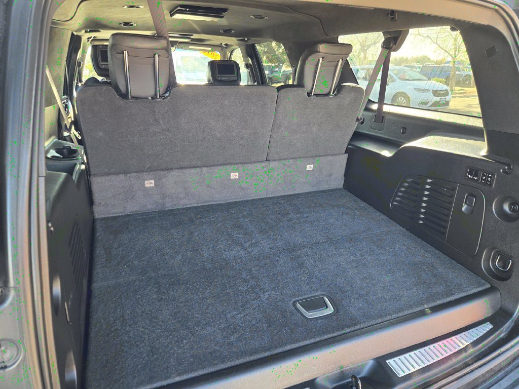 Used 2016 Cadillac Escalade ESV Platinum AWD/4WD image 35