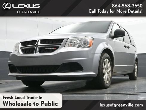 Used 2019 Dodge Grand Caravan SE FWD image 9