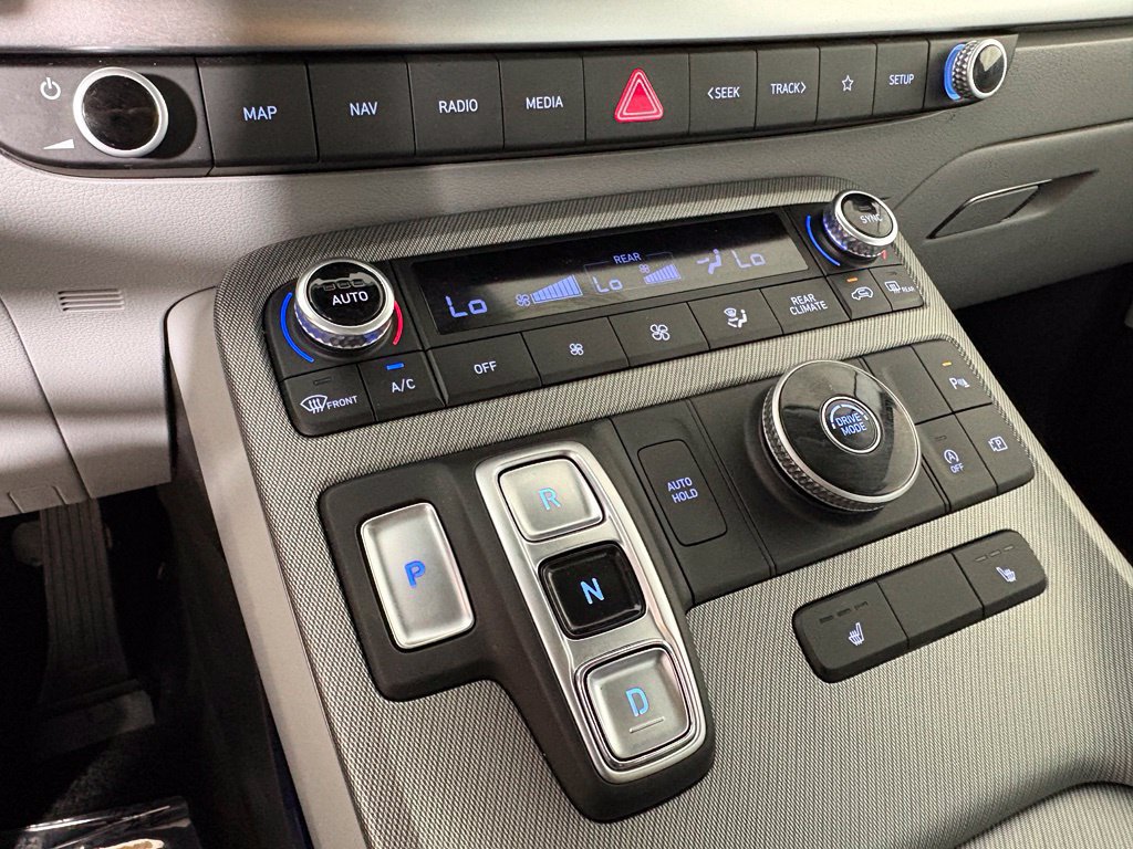 Used 2025 Hyundai Palisade SEL FWD image 33