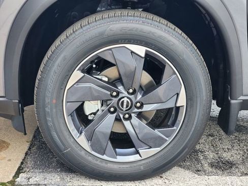 New 2026 Nissan Rogue SV image 7