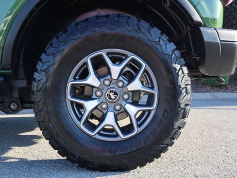 Used 2023 Ford Bronco Badlands AWD/4WD image 12