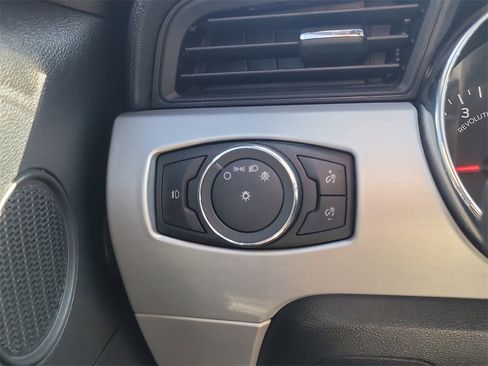 Used 2017 Ford Mustang Premium image 20