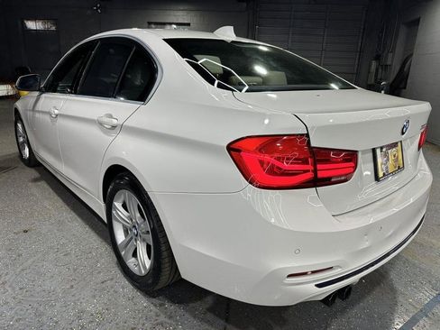 Used 2017 BMW 330i Sedan RWD image 3