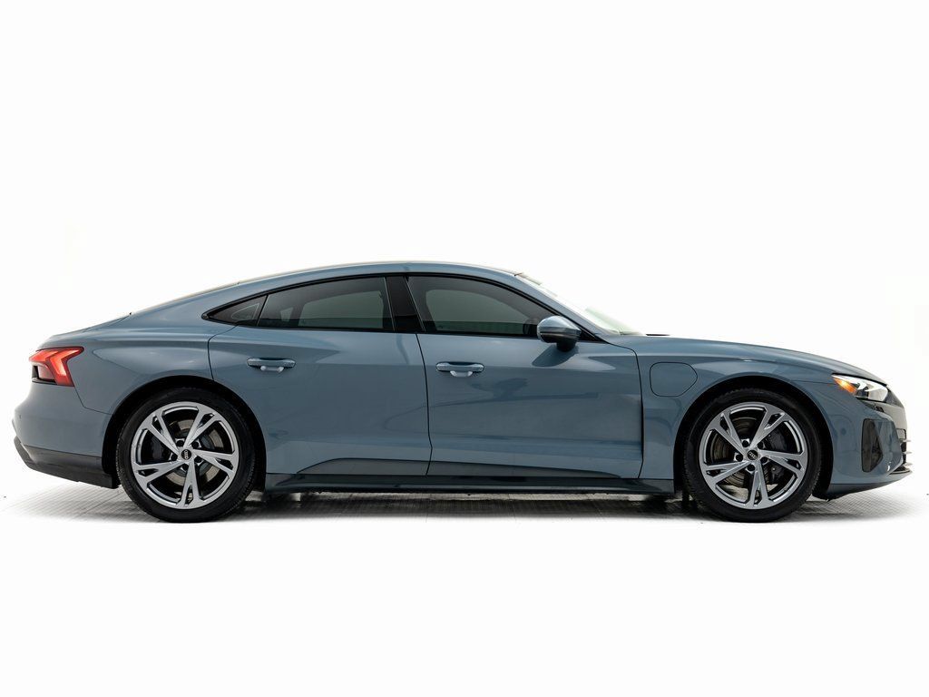 Used 2022 Audi e-tron GT Premium Plus AWD/4WD image 2