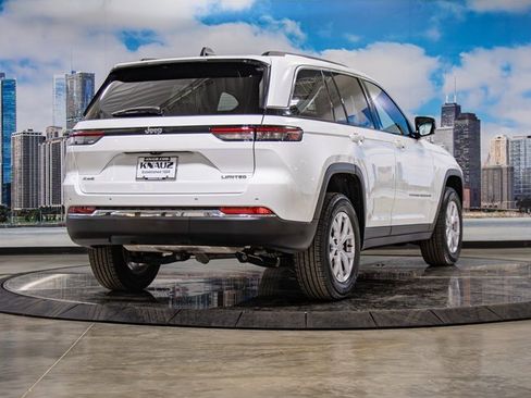 Used 2022 Jeep Grand Cherokee Limited image 8