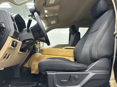 Used 2019 Ford F150 XLT w/ Equipment Group 302A Luxury AWD/4WD image 27
