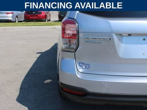 Used 2017 Subaru Forester 2.5i Premium AWD/4WD image 40