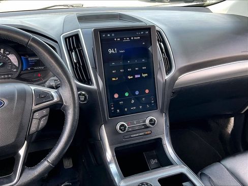 Used 2022 Ford Edge Titanium w/ Equipment Group 301A image 17