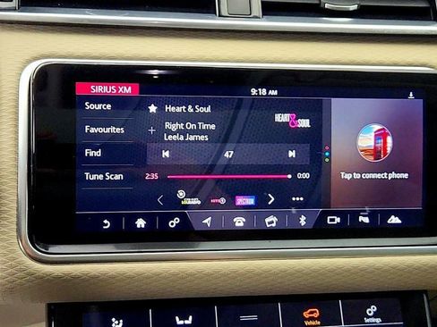 Used 2018 Land Rover Range Rover Velar S AWD/4WD image 19