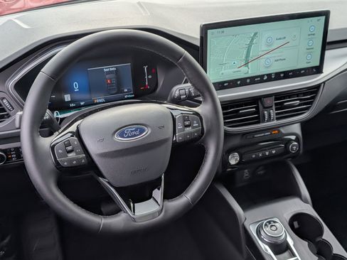 New 2026 Ford Escape SE image 11