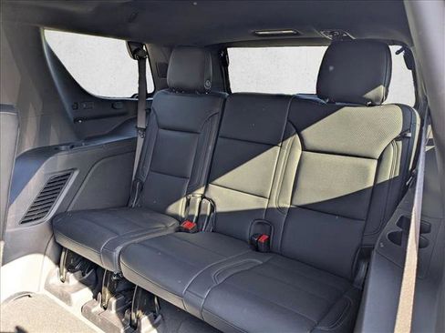 Used 2025 Chevrolet Tahoe LS RWD image 20
