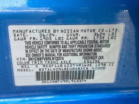 Used 2024 Nissan Versa SR image 30