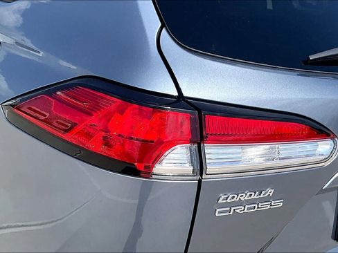 Used 2023 Toyota Corolla Cross LE FWD image 27