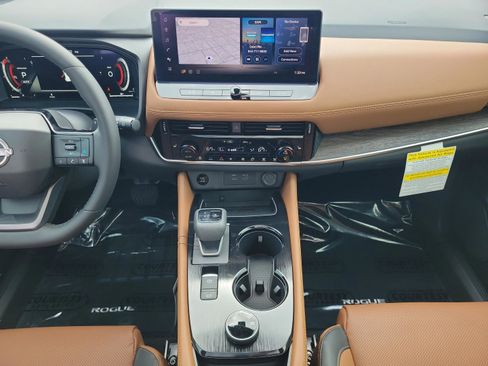 New 2026 Nissan Rogue Platinum image 15