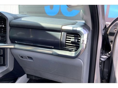 Used 2021 Ford F150 Lariat w/ Equipment Group 502A High AWD/4WD image 18