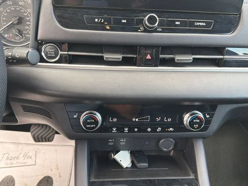 Used 2025 Mitsubishi Outlander SE FWD image 30