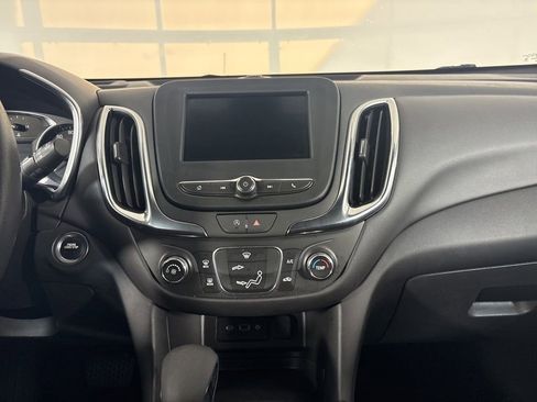 Used 2023 Chevrolet Equinox LT image 18