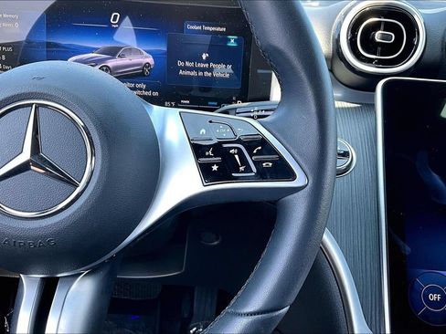 Used 2025 Mercedes-Benz C 300 Sedan image 12