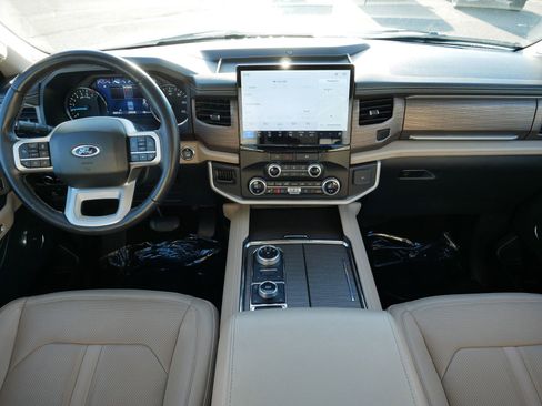 Certified 2024 Ford Expedition Limited image 19
