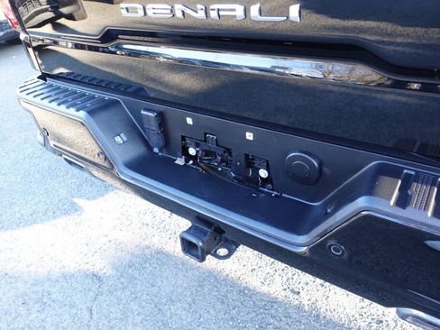 Used 2023 GMC Sierra 1500 Denali w/ Denali Reserve Package AWD/4WD image 30