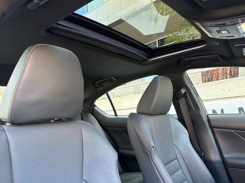 Used 2021 Lexus IS 350 F Sport w/ Navigation Package RWD image 15
