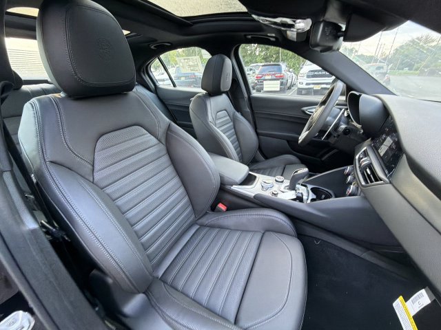New 2026 Alfa Romeo Giulia AWD w/ Driving Assist Package image 15
