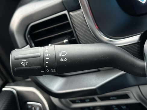 Used 2023 Ford F150 Limited image 32