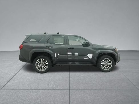 Used 2026 Toyota 4Runner Limited AWD/4WD image 31