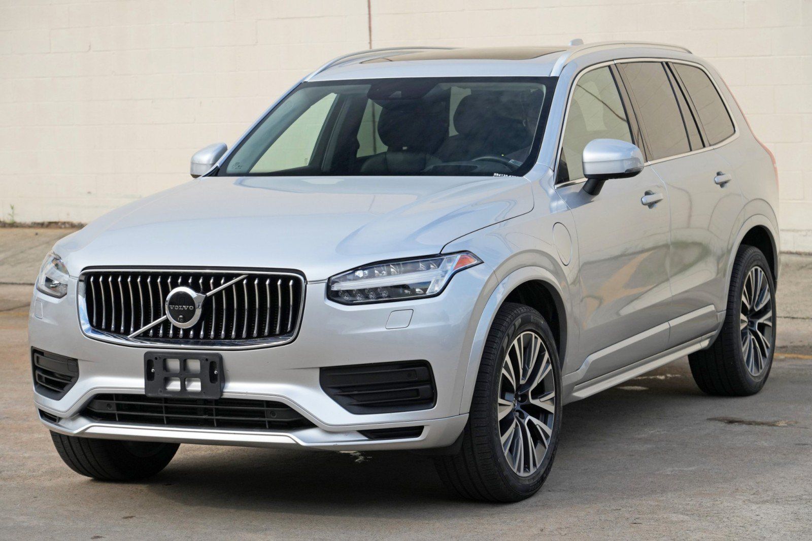 Used 2020 Volvo XC90 T8 Momentum w/ Protection Package Premier AWD/4WD image 46
