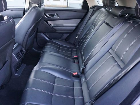 Used 2018 Land Rover Range Rover Velar S image 19